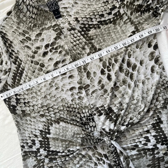Clara Sun Woo | Reptile Tie Front Lightweight Blouse Size Large - Picture 3 of 7